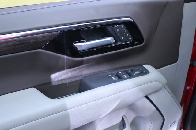 New 2026 Chevrolet Suburban LT w/ Comfort Package image 15