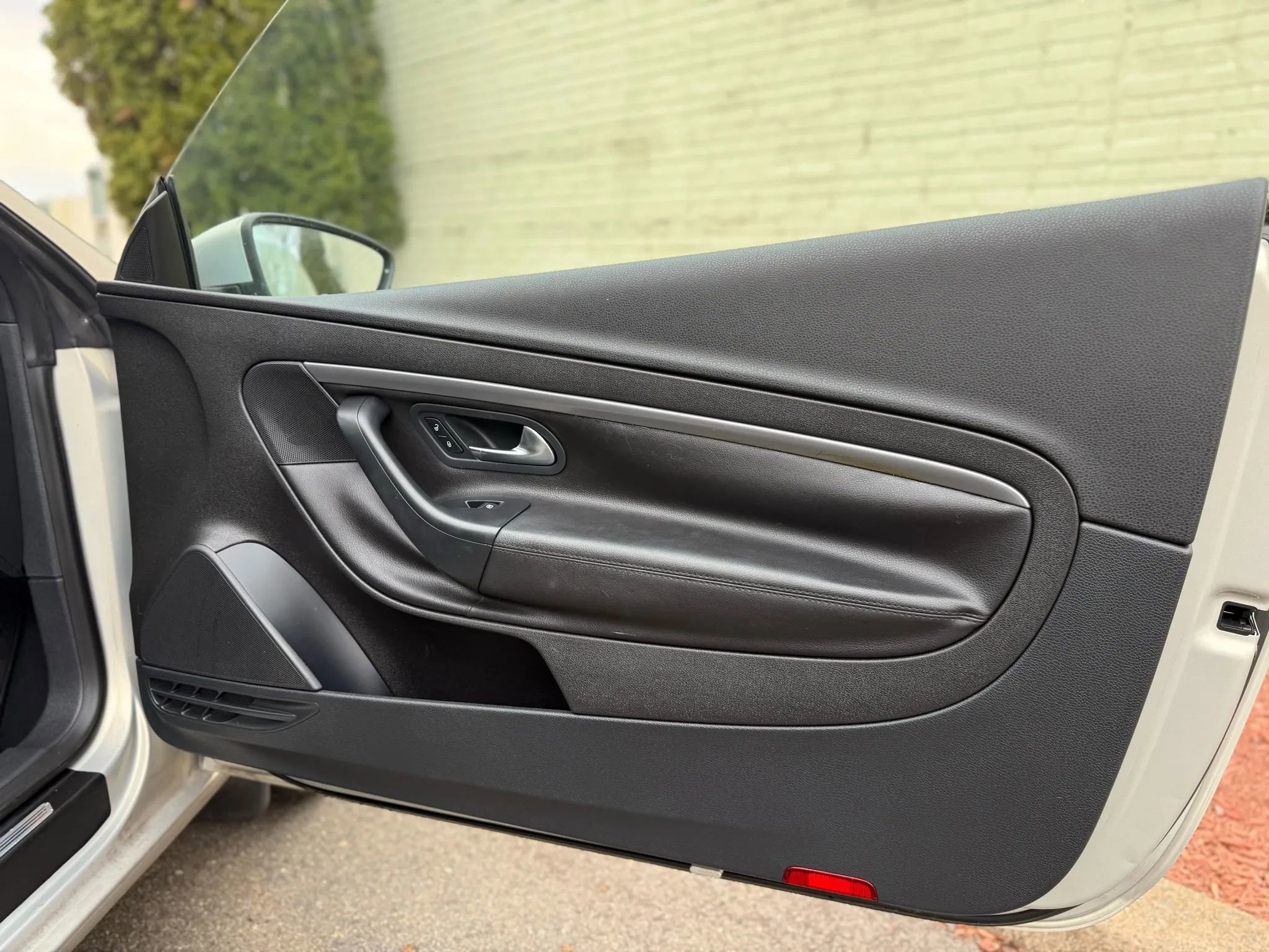 Used 2010 Volkswagen Eos Komfort image 29