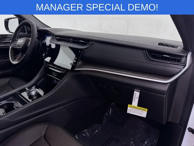 New 2026 Jeep Grand Cherokee L Limited AWD/4WD image 30