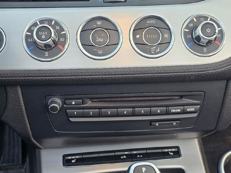 Used 2011 BMW Z4 sDrive35i image 24