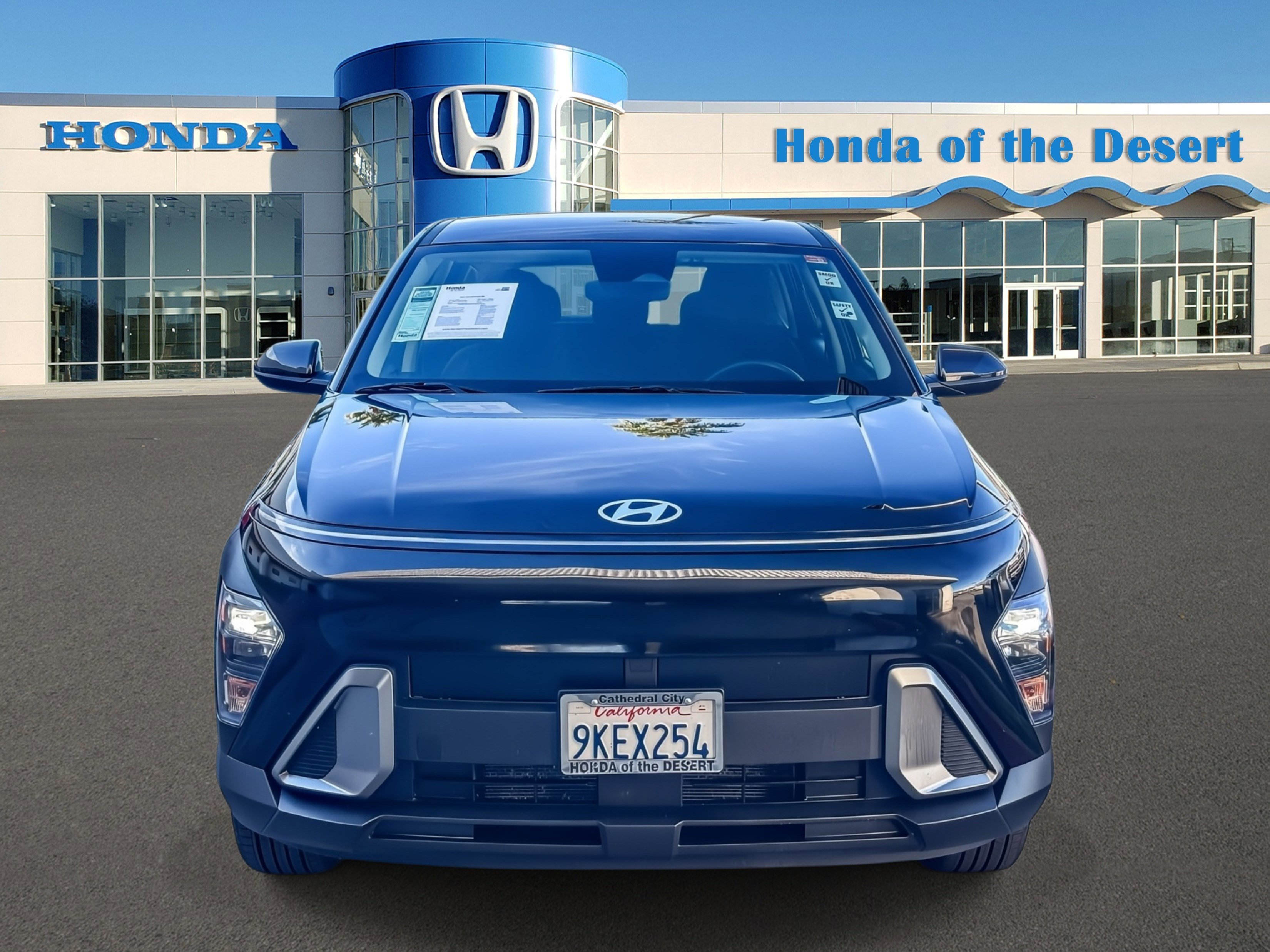 Used 2024 Hyundai Kona SE image 2