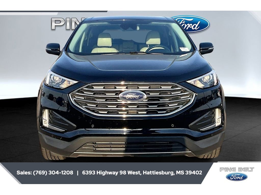 Used 2023 Ford Edge Titanium w/ Cargo Accessory Package image 3