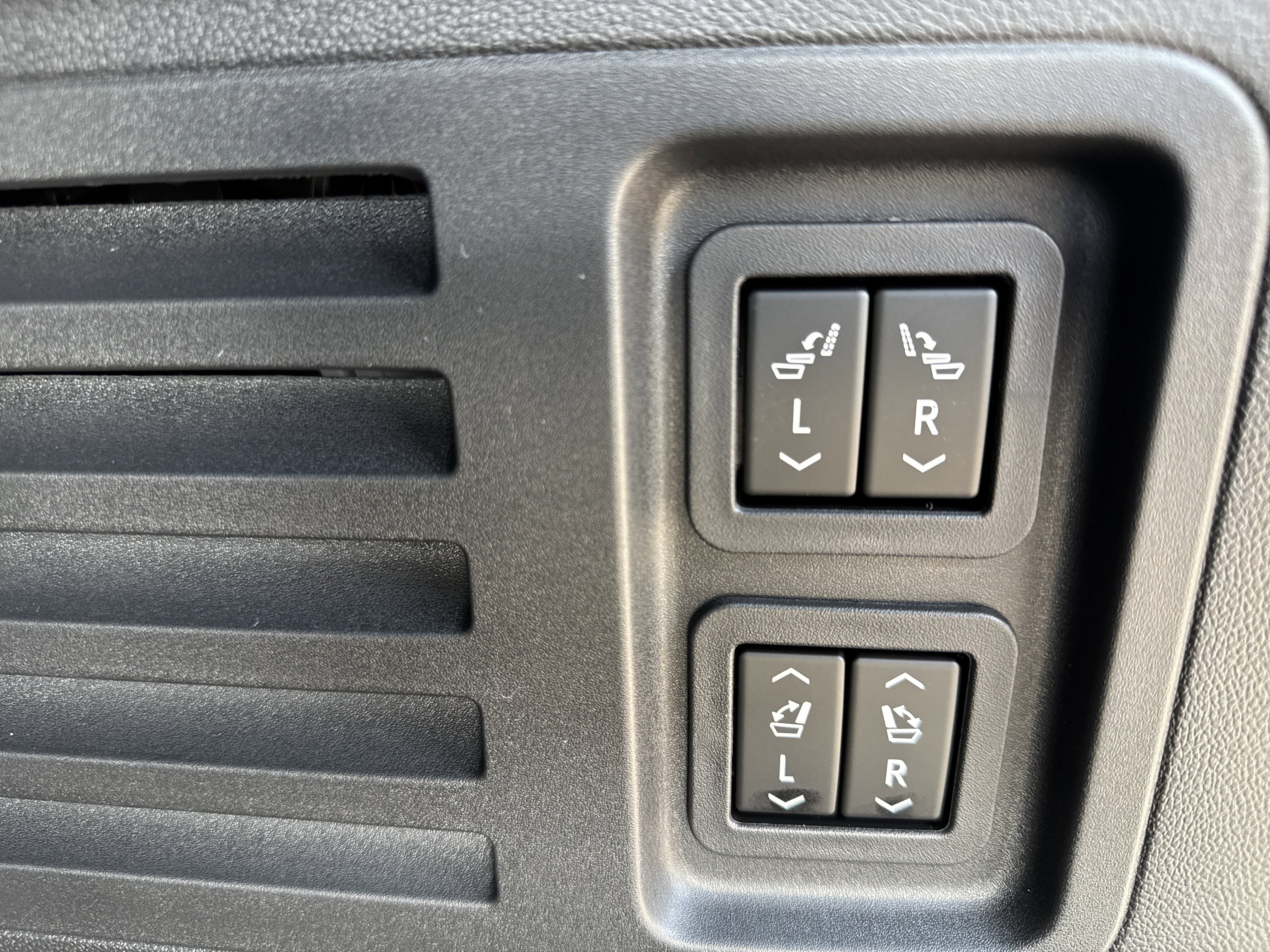 New 2026 Buick Enclave Sport Touring w/ Power Package image 35