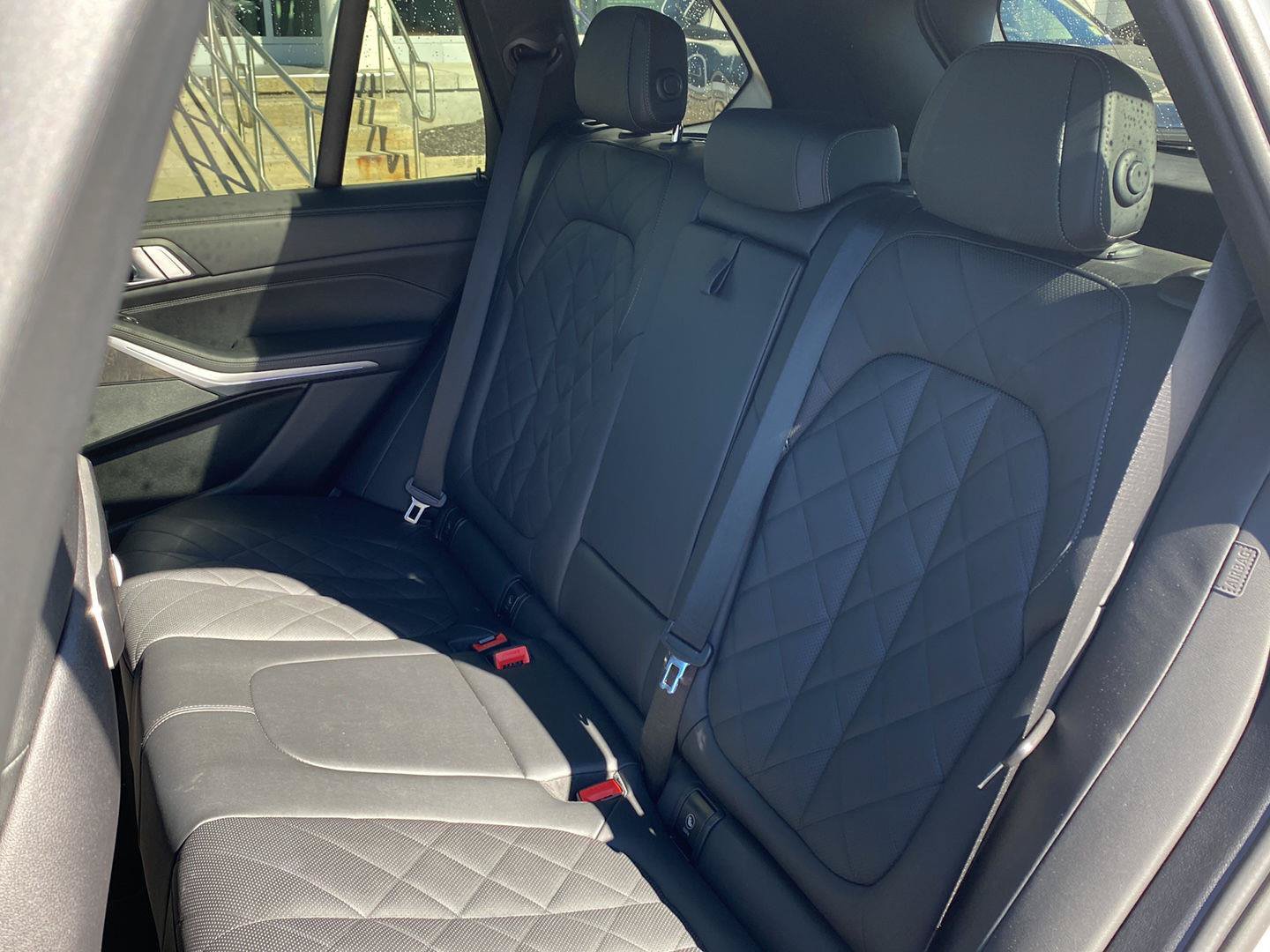 Used 2024 BMW X5 xDrive40i w/ M Sport Package AWD/4WD image 10
