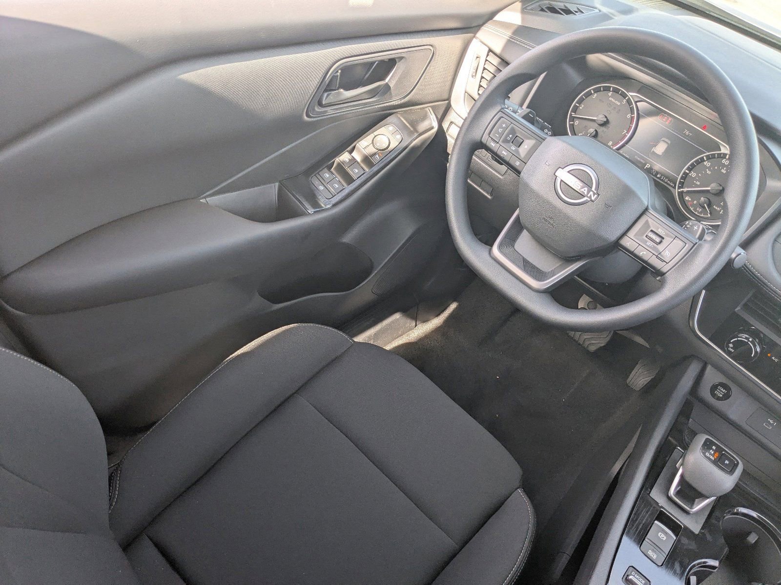 New 2026 Nissan Rogue S image 20