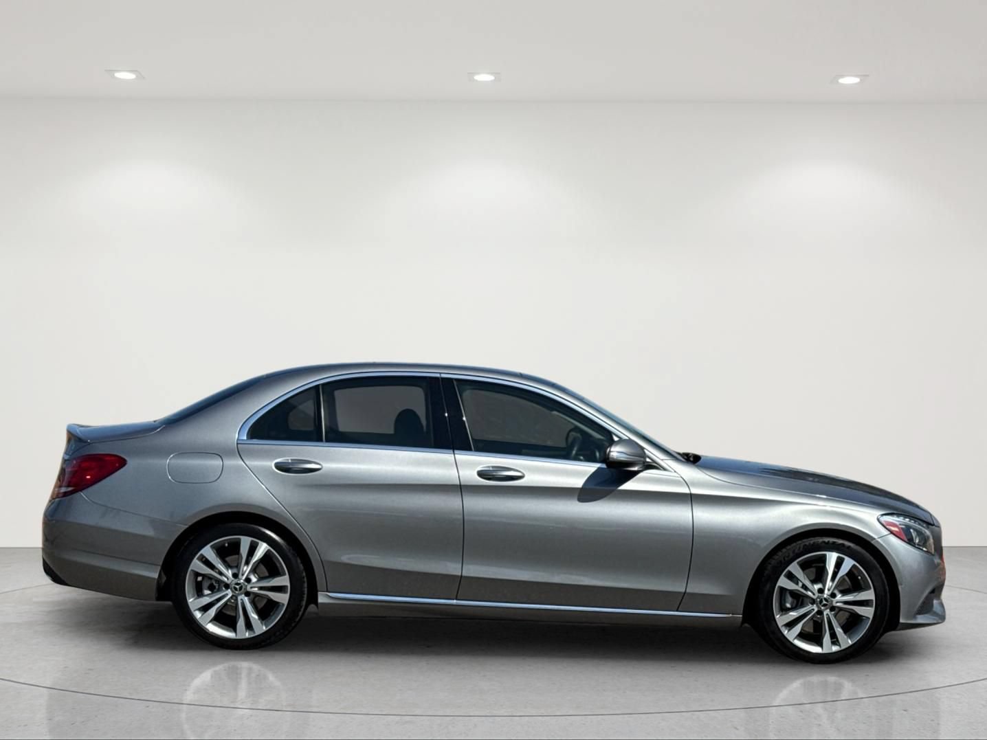 Used 2015 Mercedes-Benz C 300 Sedan image 7