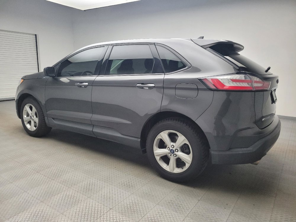 Used 2019 Ford Edge SE image 3