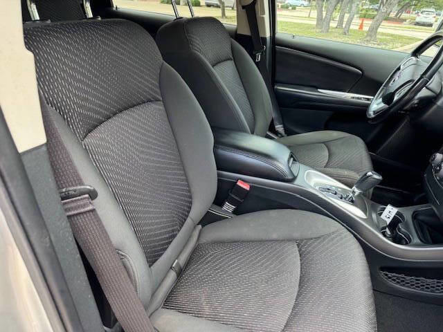 Used 2012 Dodge Journey SXT w/ Popular Equipment Group FWD image 26