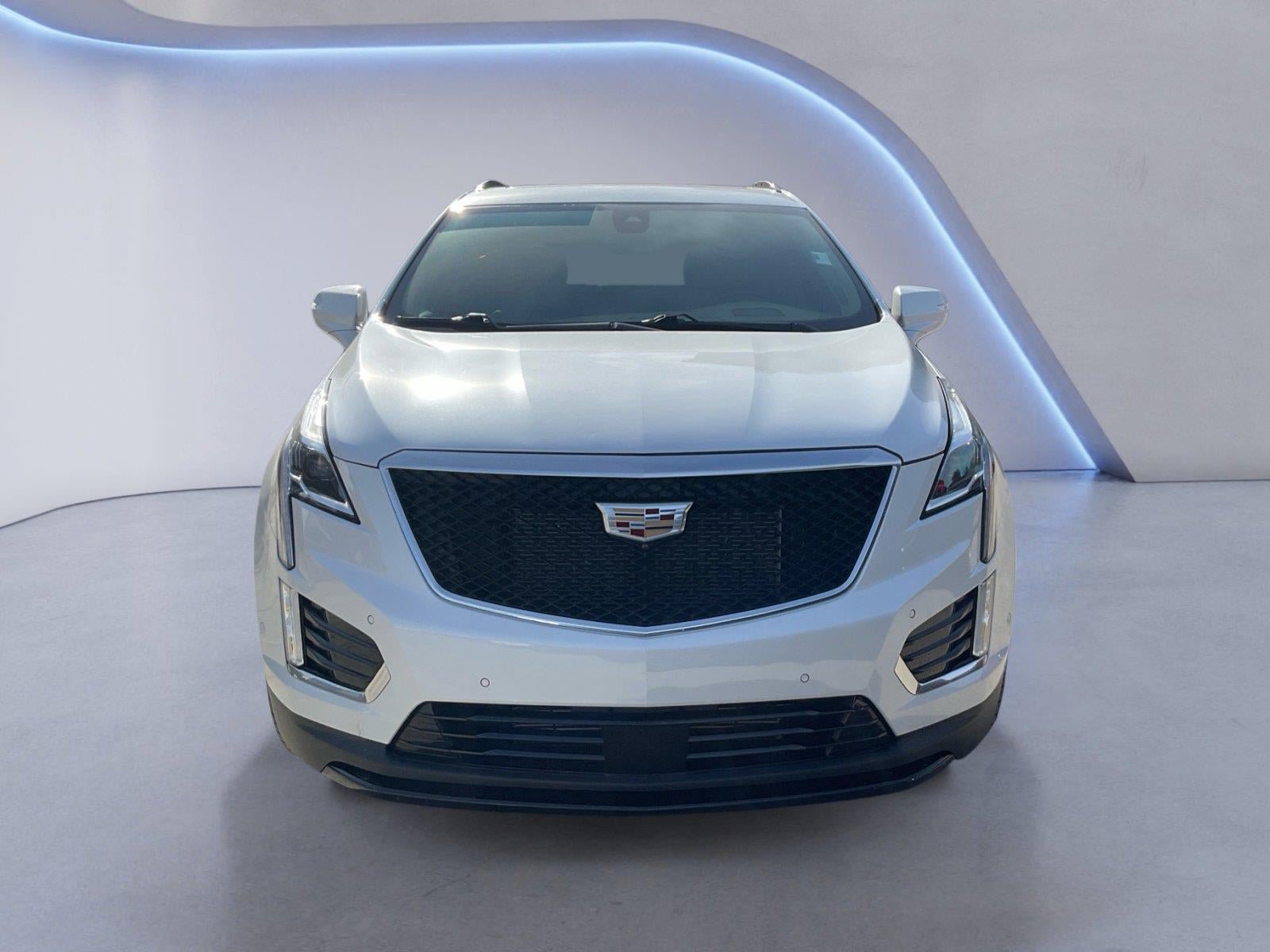 Certified 2023 Cadillac XT5 Sportv w/ Platinum Package AWD/4WD image 8