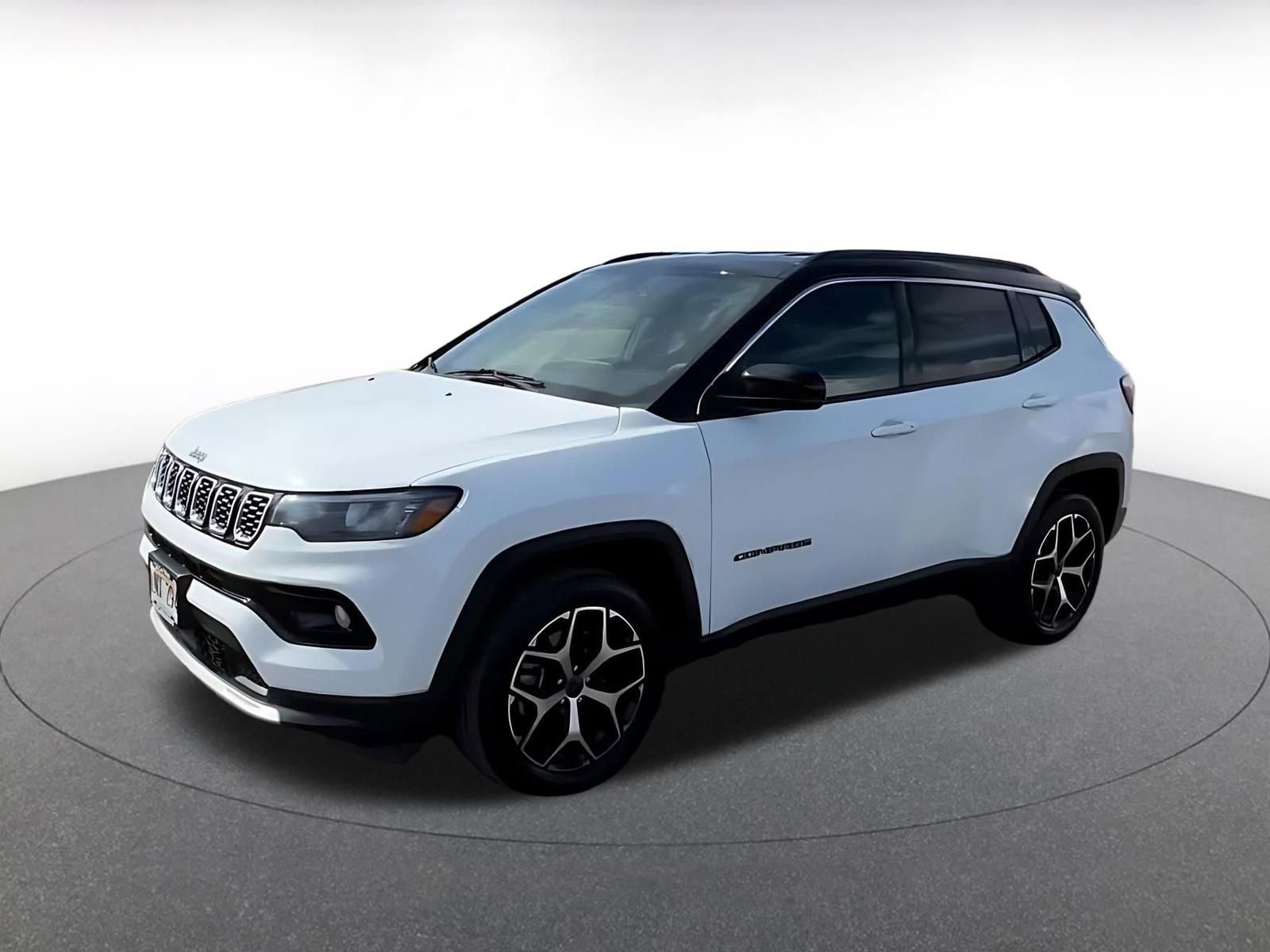 Used 2025 Jeep Compass Limited image 8