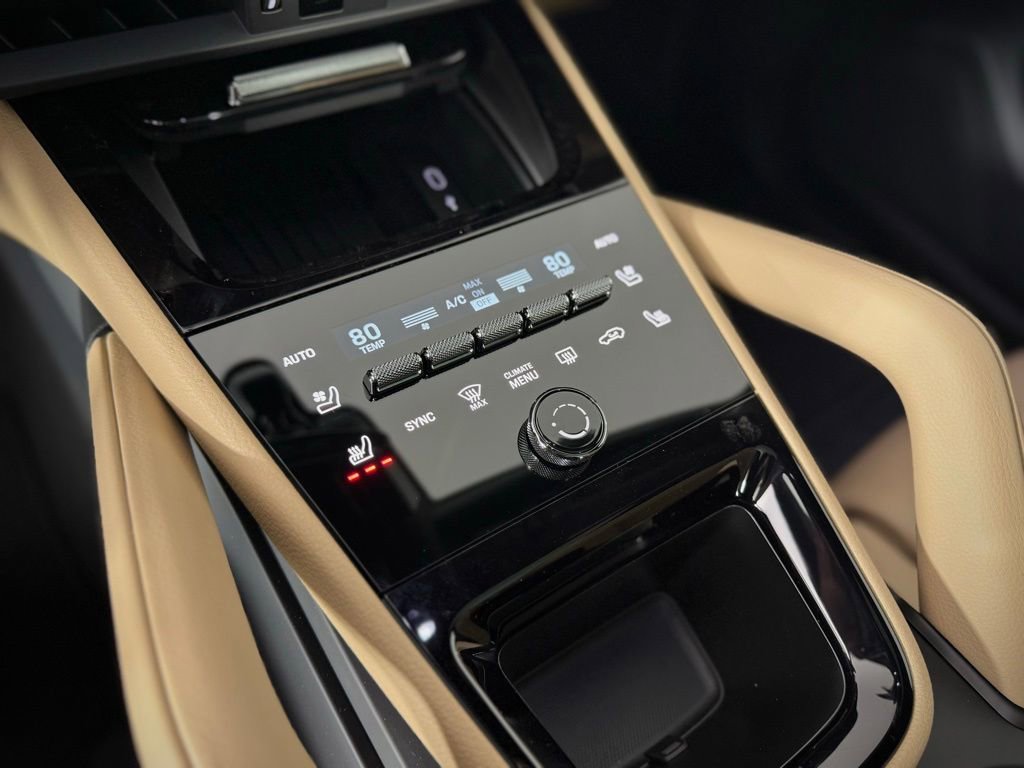 New 2026 Porsche Cayenne Coupe AWD/4WD image 26