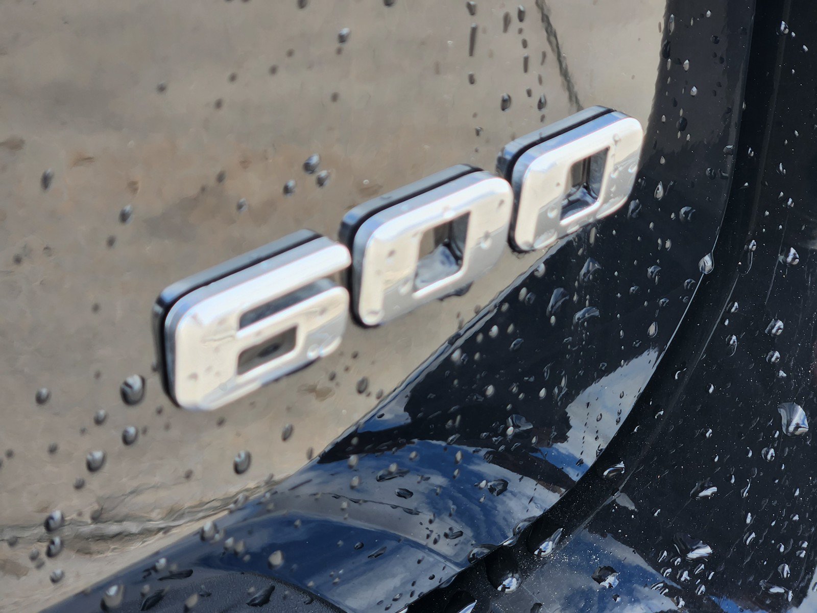 Used 2023 Cadillac Escalade ESV Premium Luxury AWD/4WD image 30