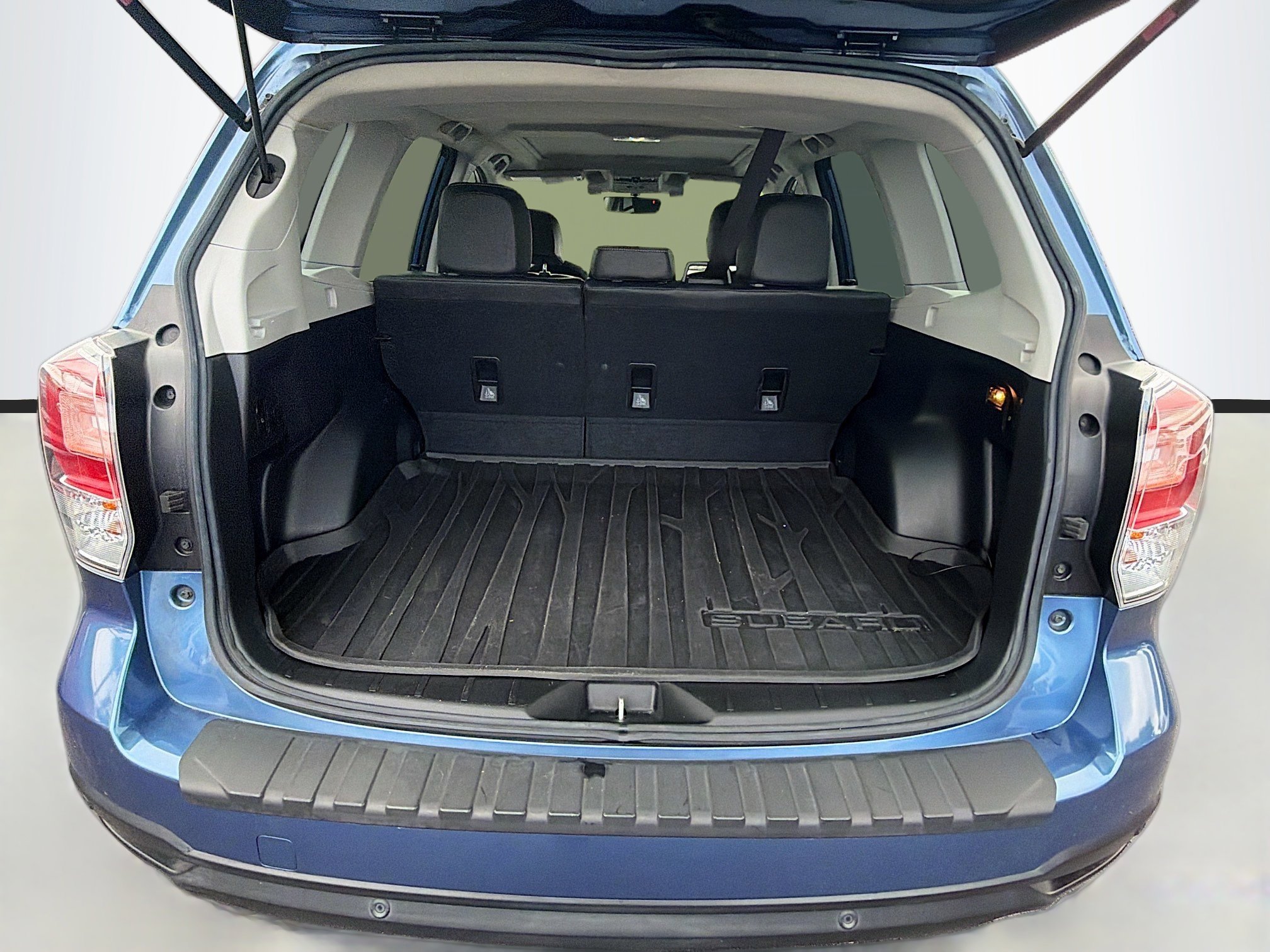 Used 2018 Subaru Forester 2.5i Touring image 12