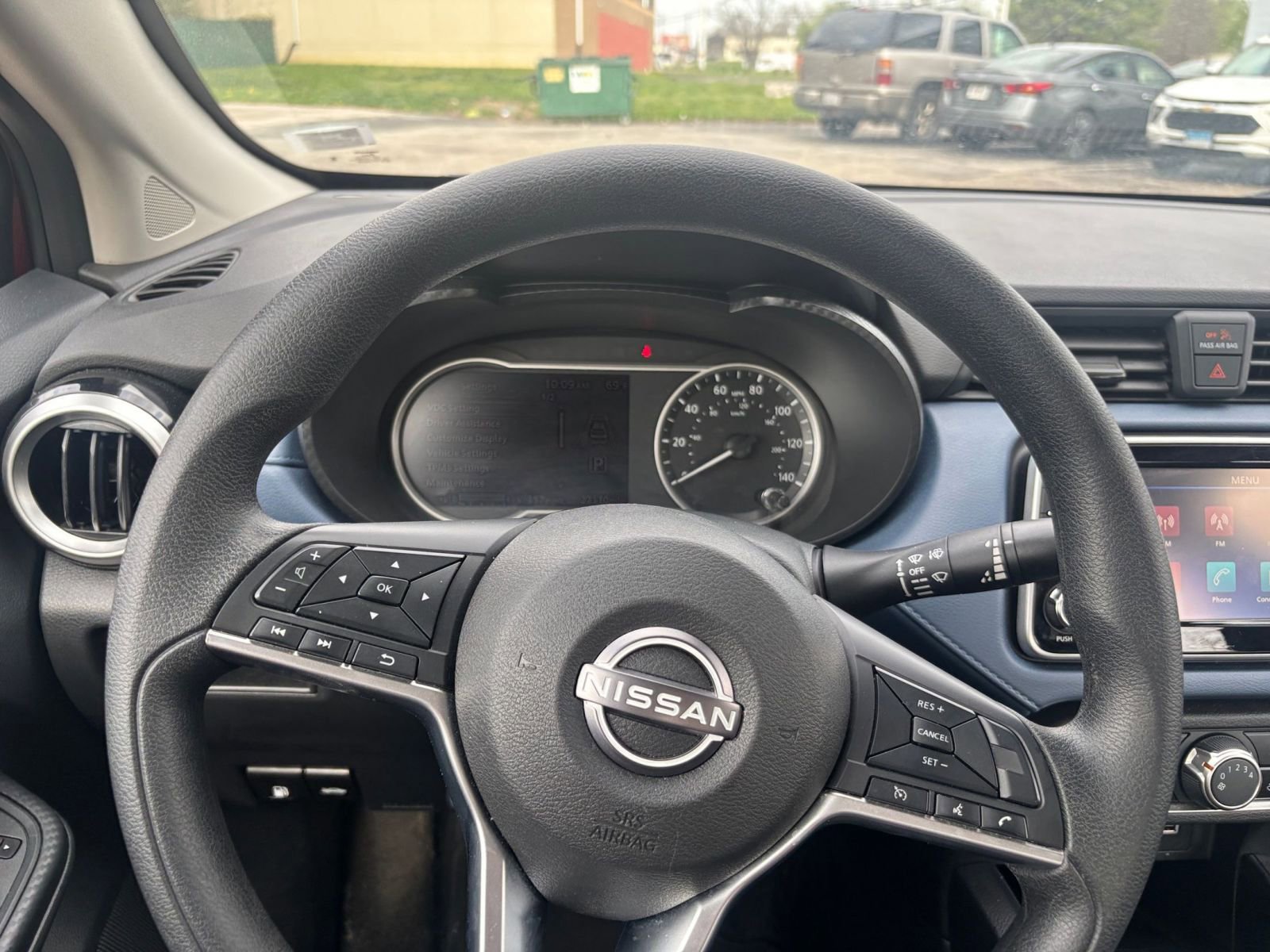 Used 2025 Nissan Versa SV image 32