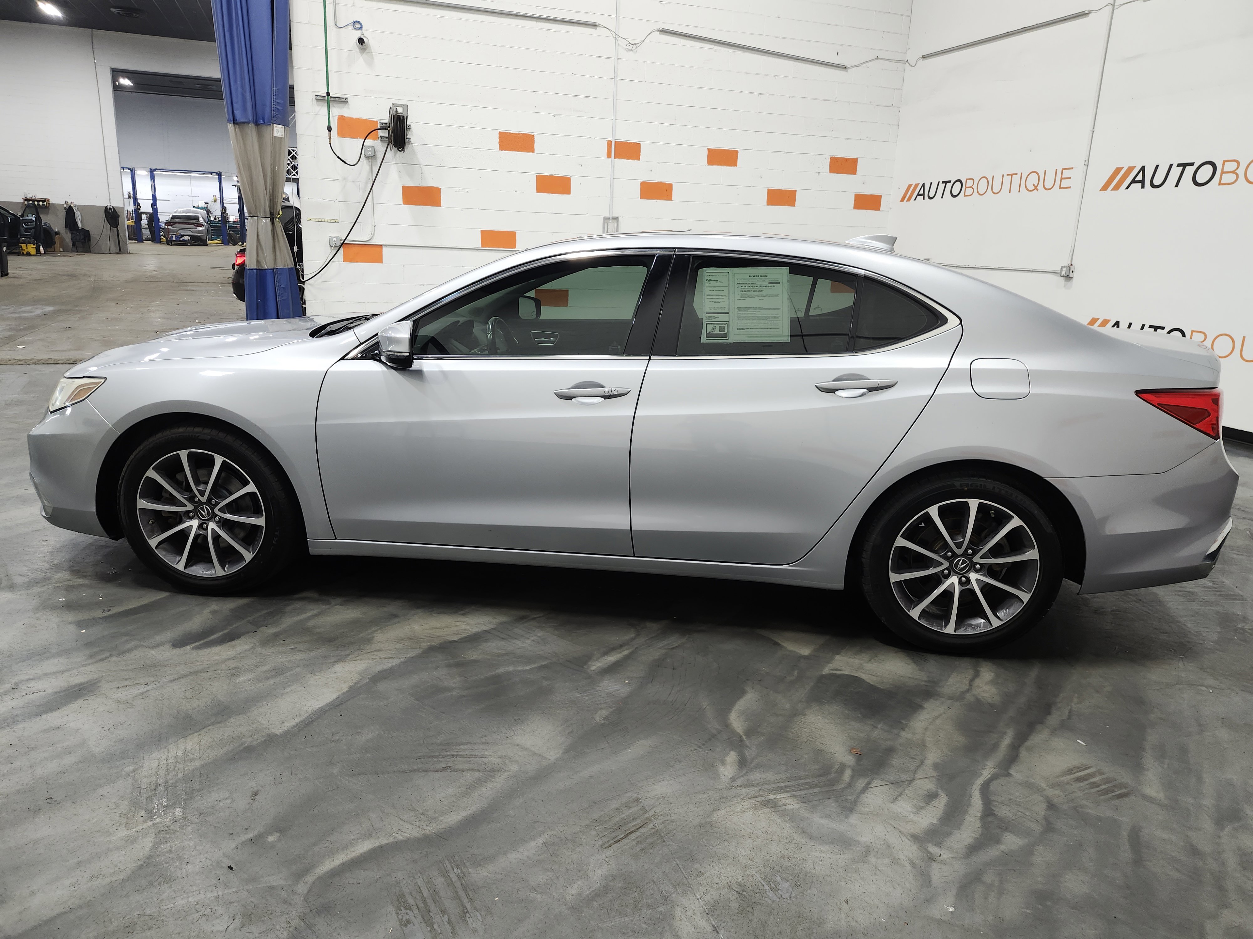 Used 2018 Acura TLX V6 image 15