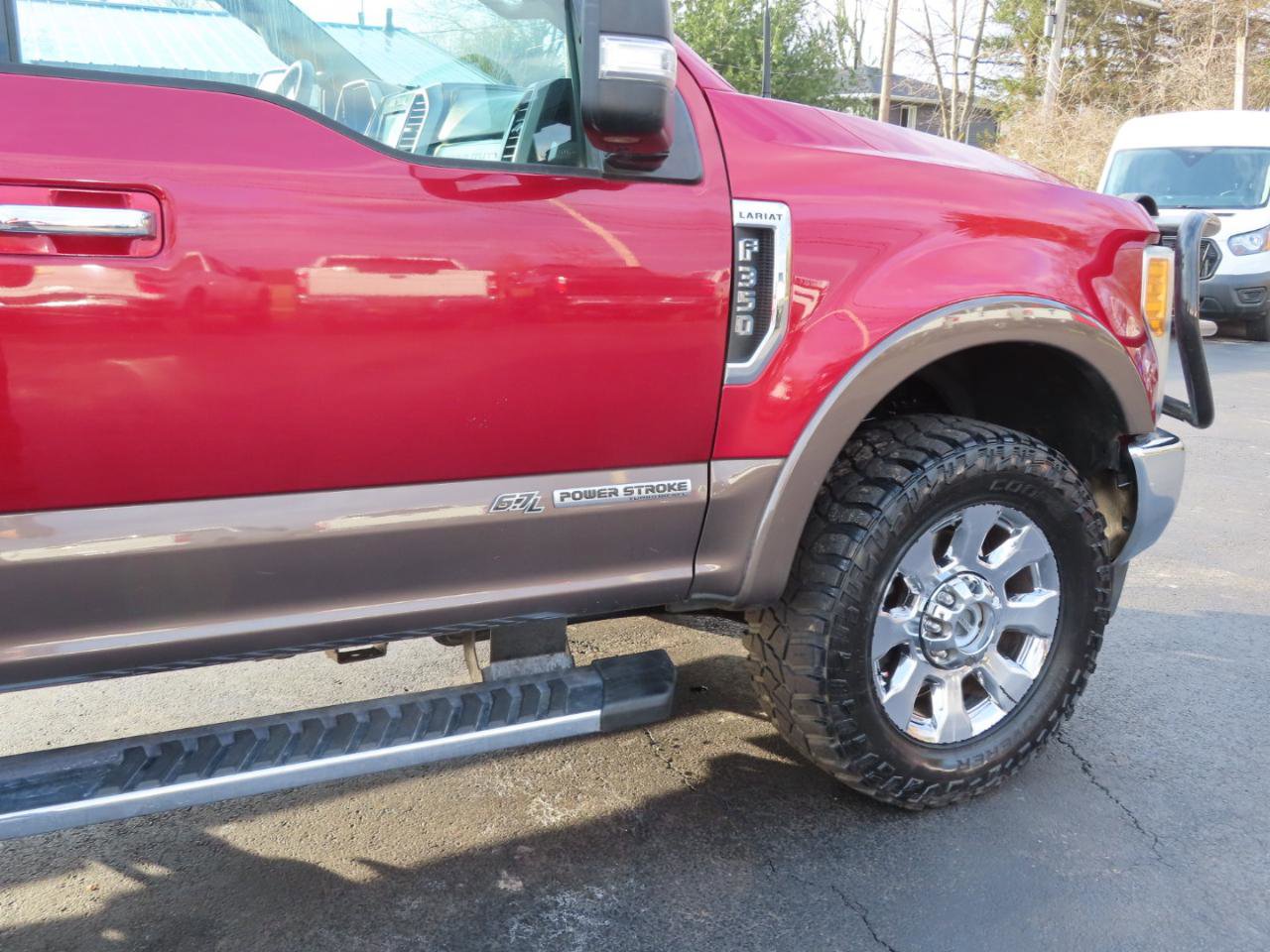 Used 2017 Ford F350 Lariat w/ Chrome Package image 22
