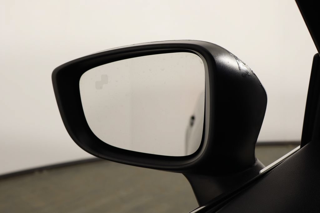 Used 2015 MAZDA MAZDA3 i Touring FWD image 36
