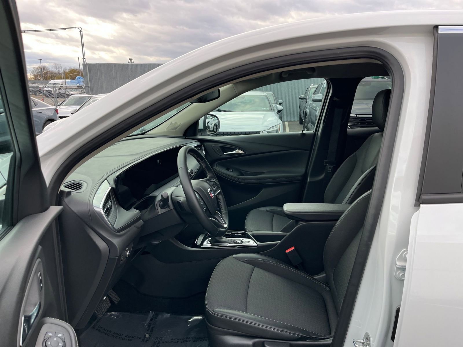 Used 2025 Buick Encore GX Preferred image 25