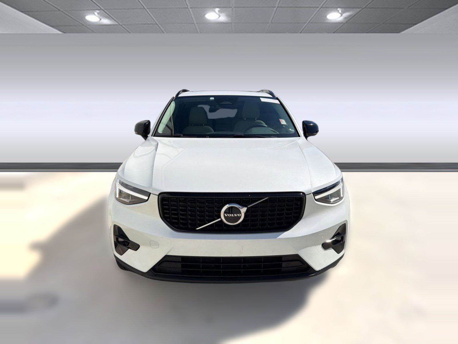 Certified 2023 Volvo XC40 B5 Plus w/ Protection Package Premier image 6