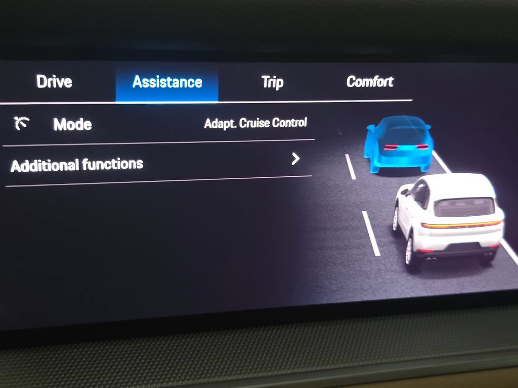 Certified 2026 Porsche Cayenne AWD/4WD image 35