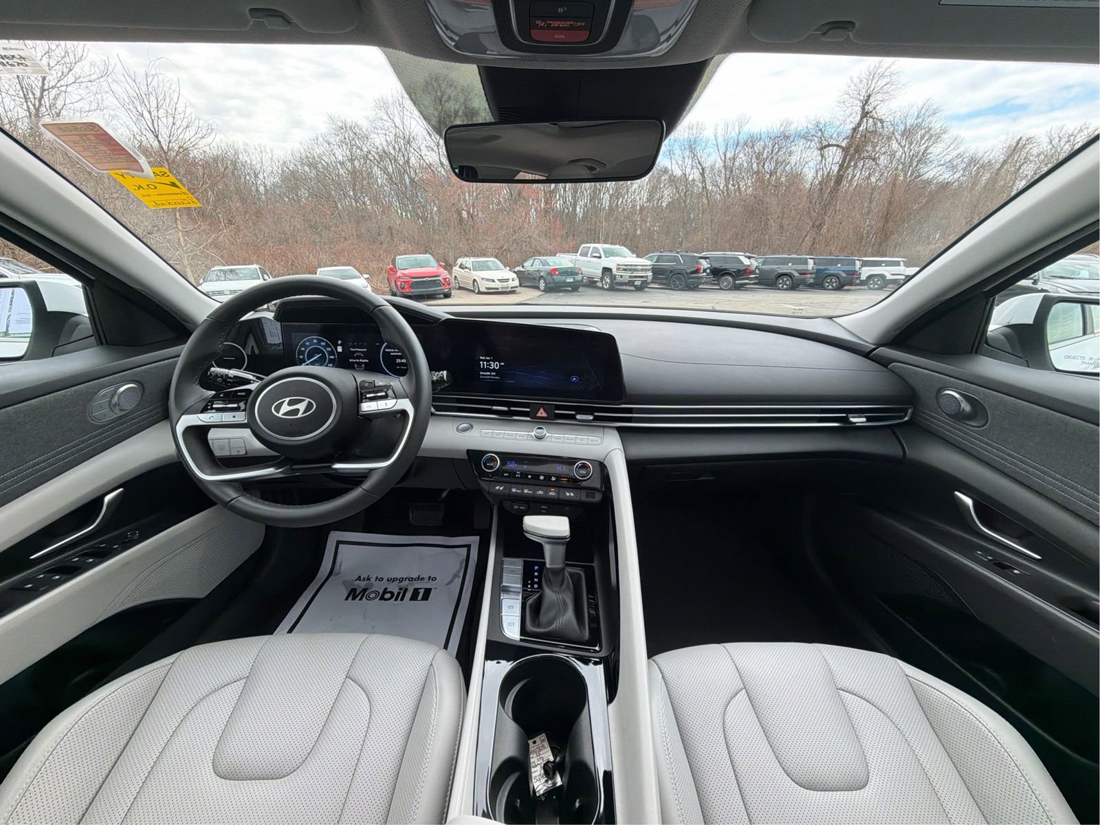 Certified 2025 Hyundai Elantra Limited image 27