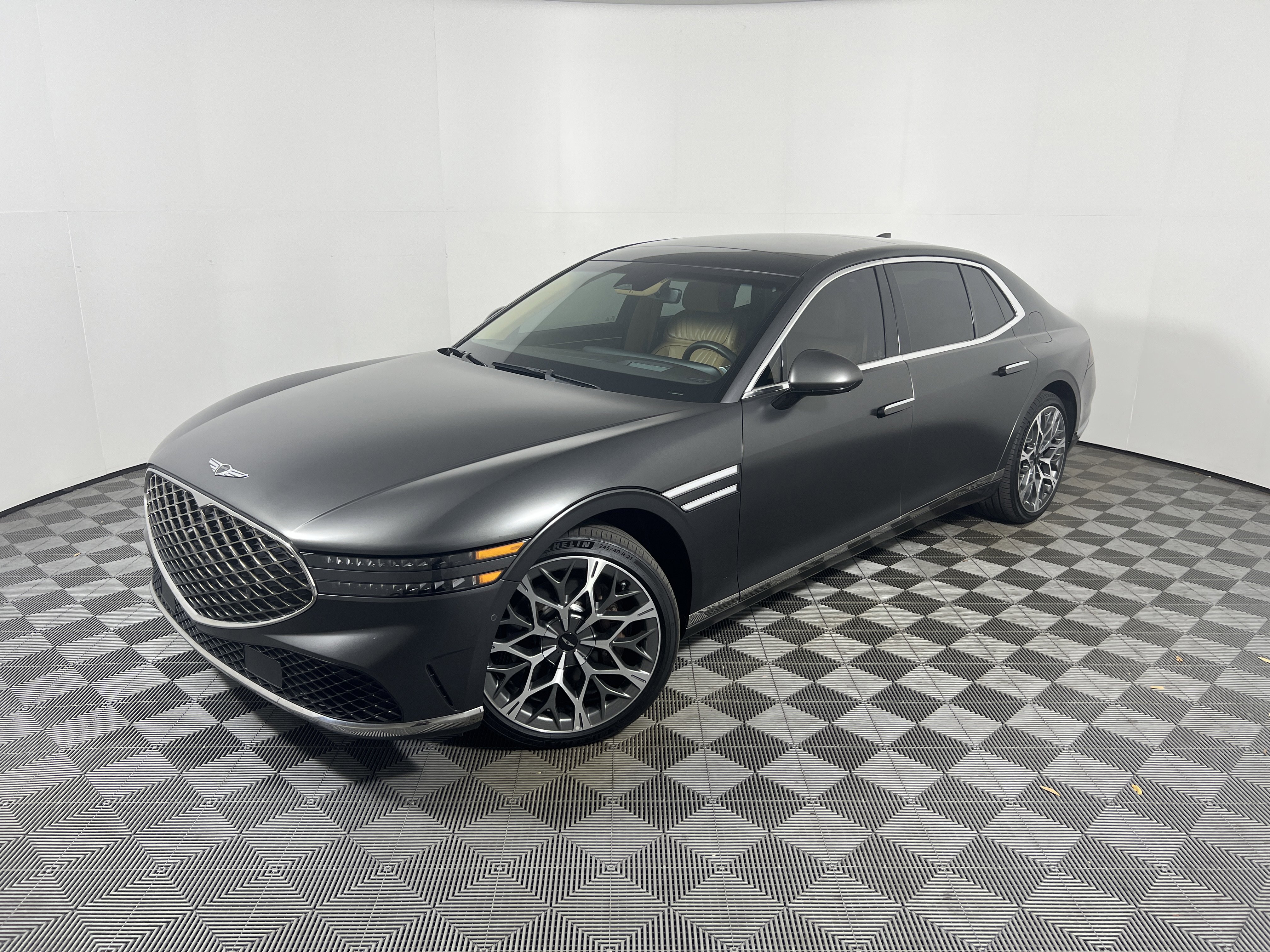 Used 2023 Genesis G90 3.5T AWD/4WD image 1