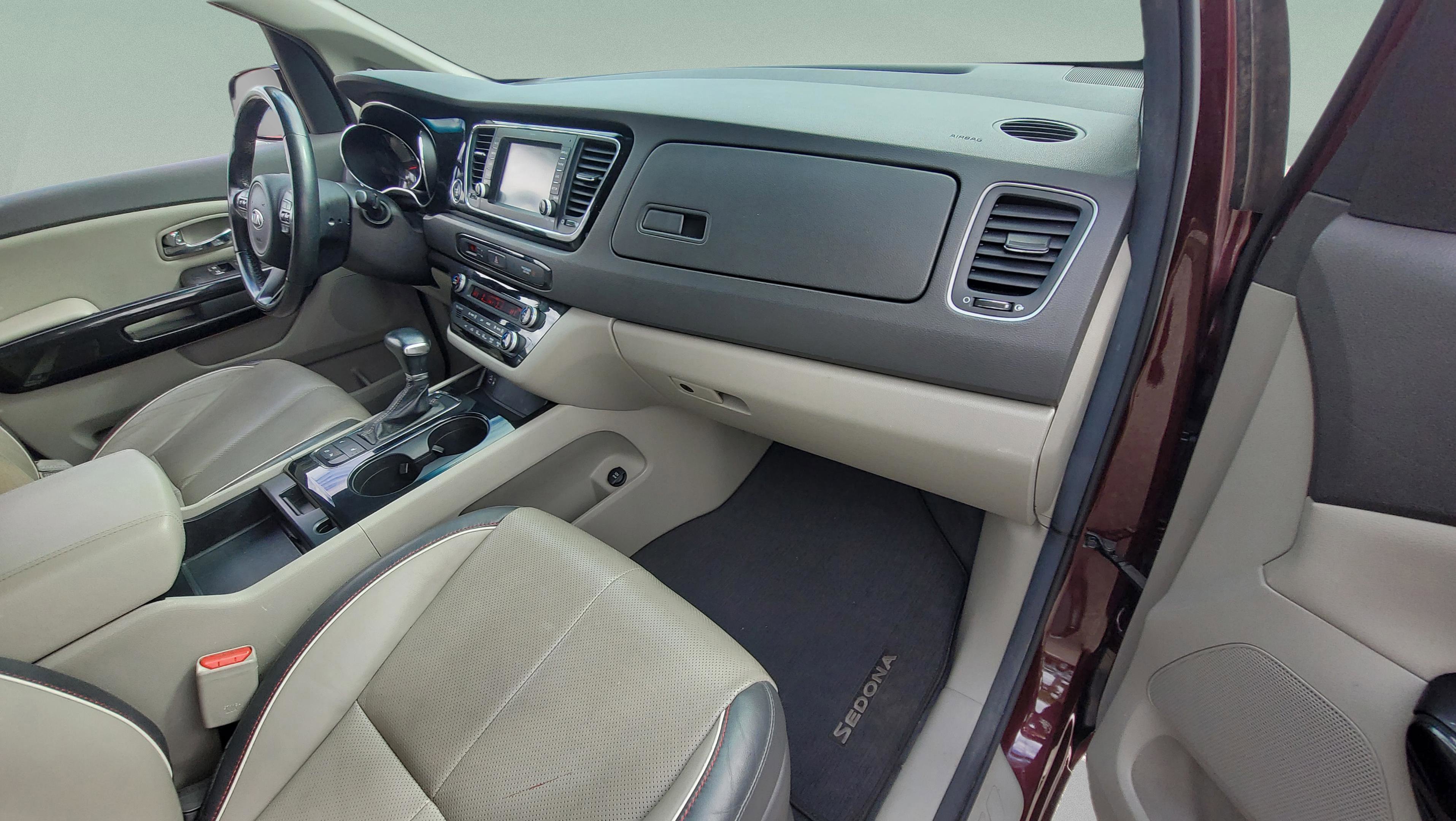 Used 2017 Kia Sedona EX image 13