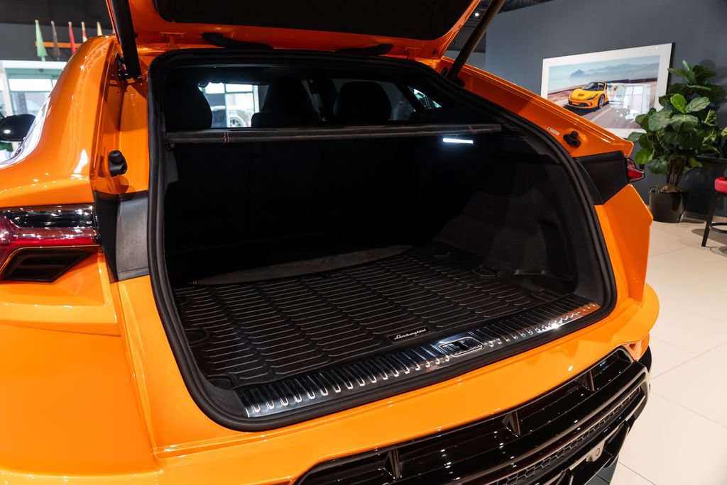 Used 2024 Lamborghini Urus S AWD/4WD image 23