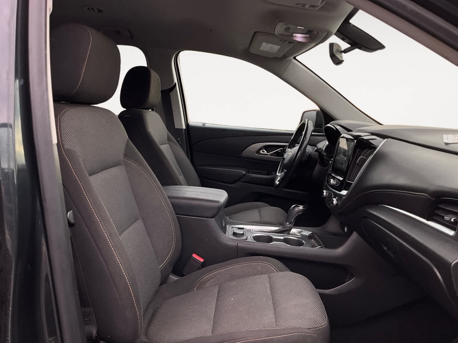 Used 2019 Chevrolet Traverse LT FWD image 11