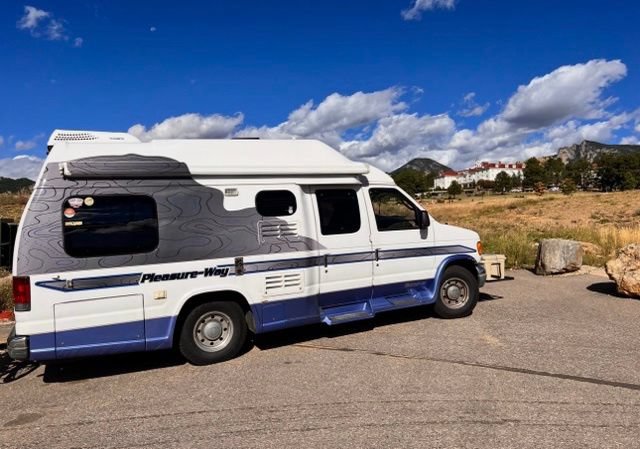 Used 2003 Ford E-350 and Econoline 350 Super Duty RWD image 25