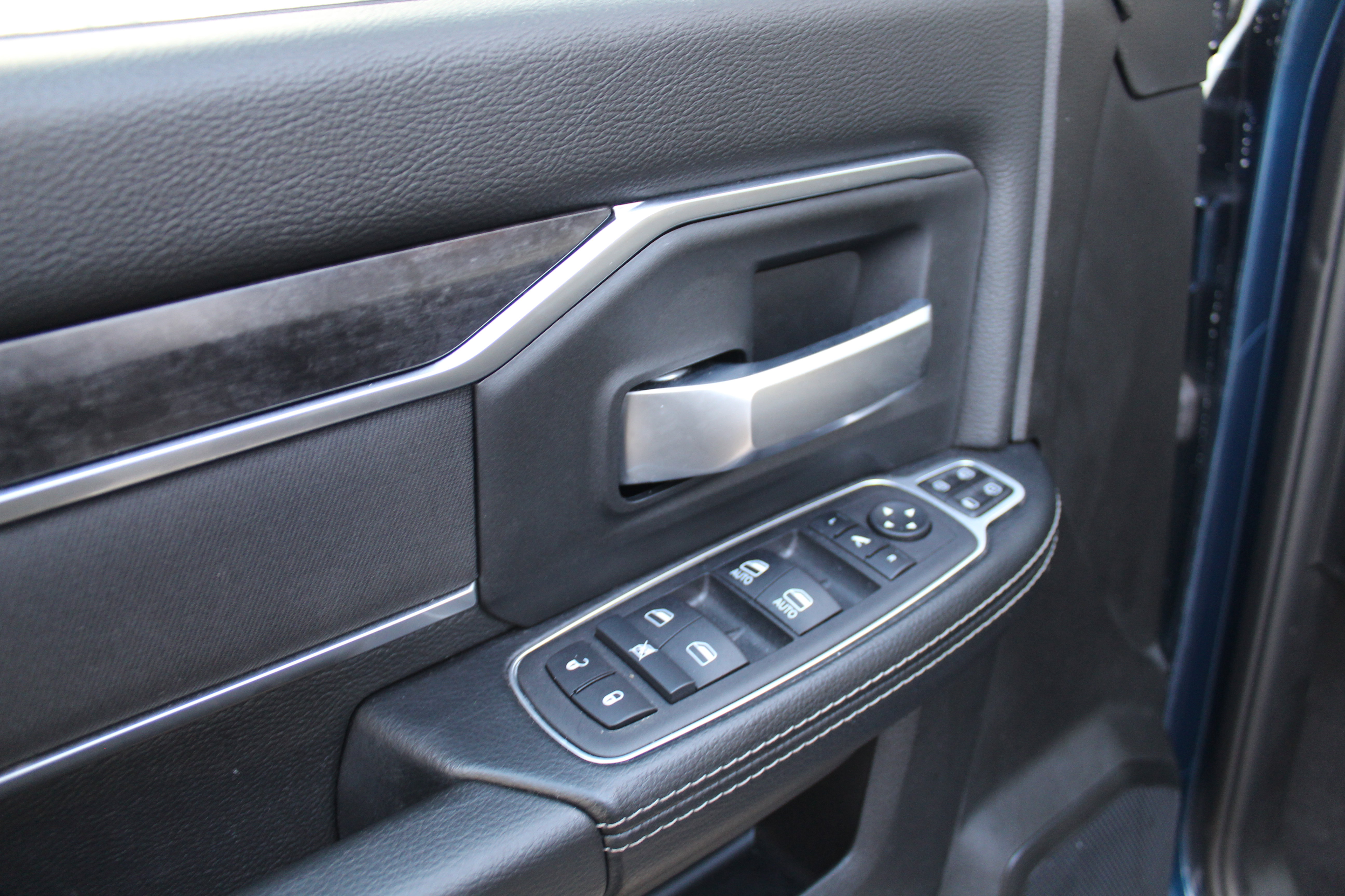 Certified 2024 RAM 2500 Big Horn w/ Bed Utility Group image 4