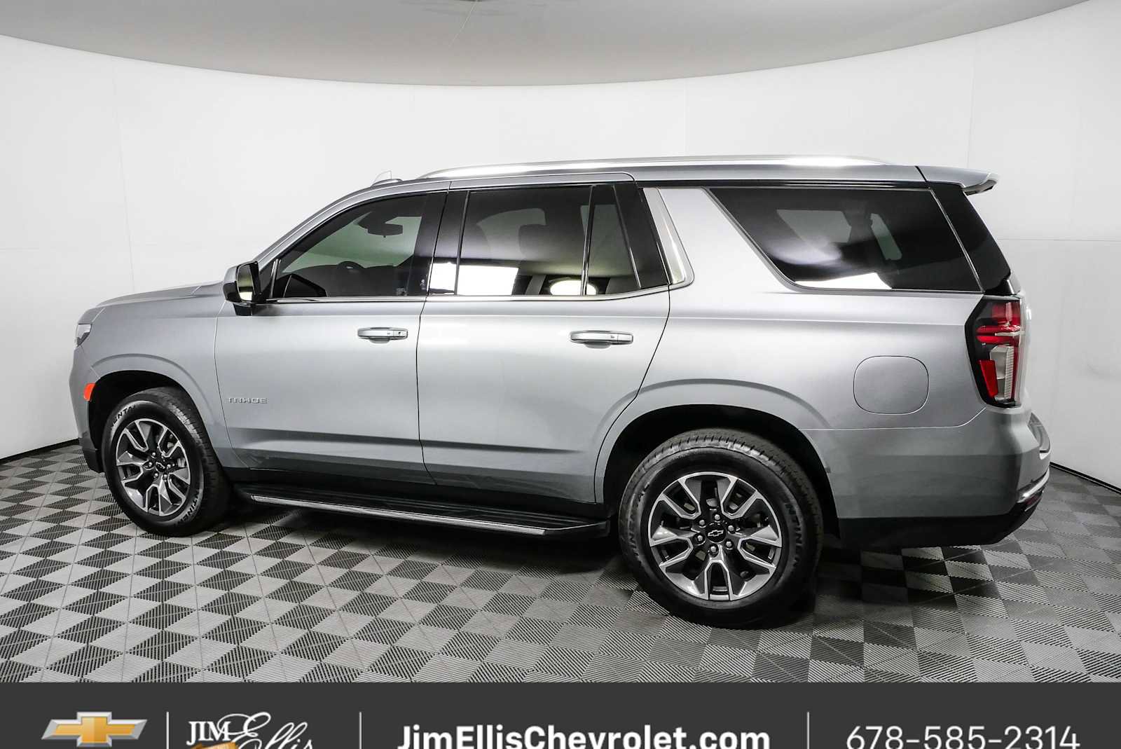 Used 2024 Chevrolet Tahoe LS w/ Driver Alert Package RWD image 28
