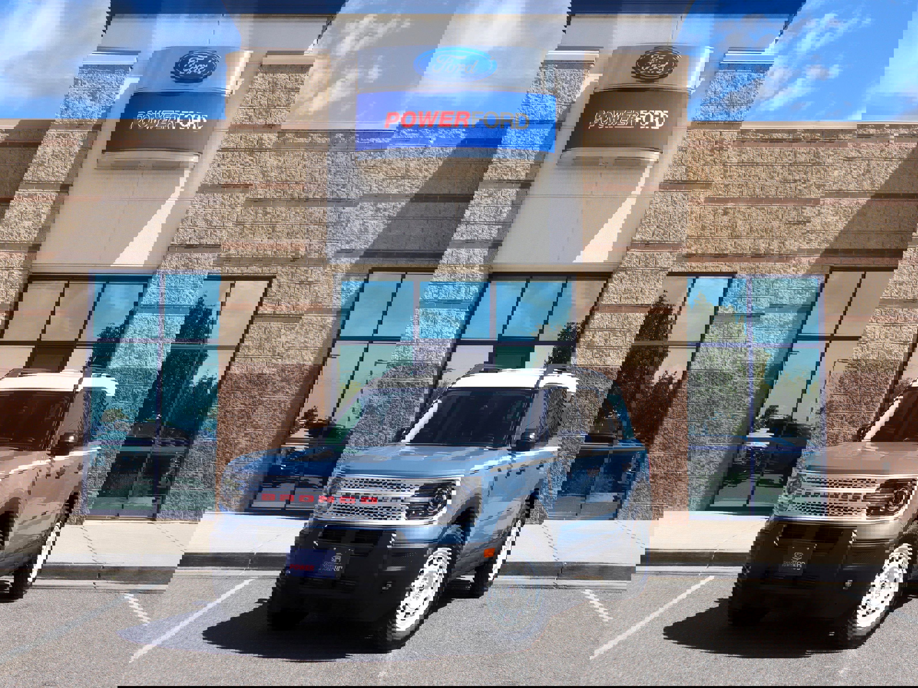 New 2025 Ford Bronco Sport Heritage w/ Convenience Package image 2