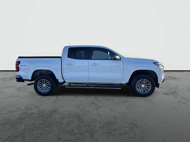 Used 2023 Chevrolet Colorado LT w/ LT Convenience Package III image 9