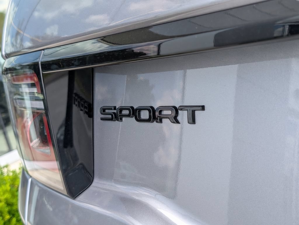 New 2026 Land Rover Discovery Sport Landmark AWD/4WD image 33