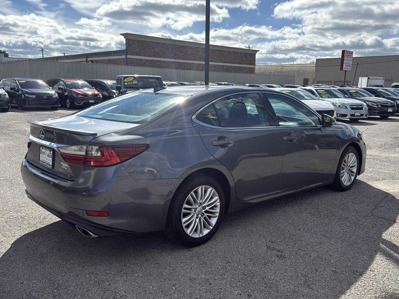 Used 2016 Lexus ES 350 w/ Accessory Package FWD image 6