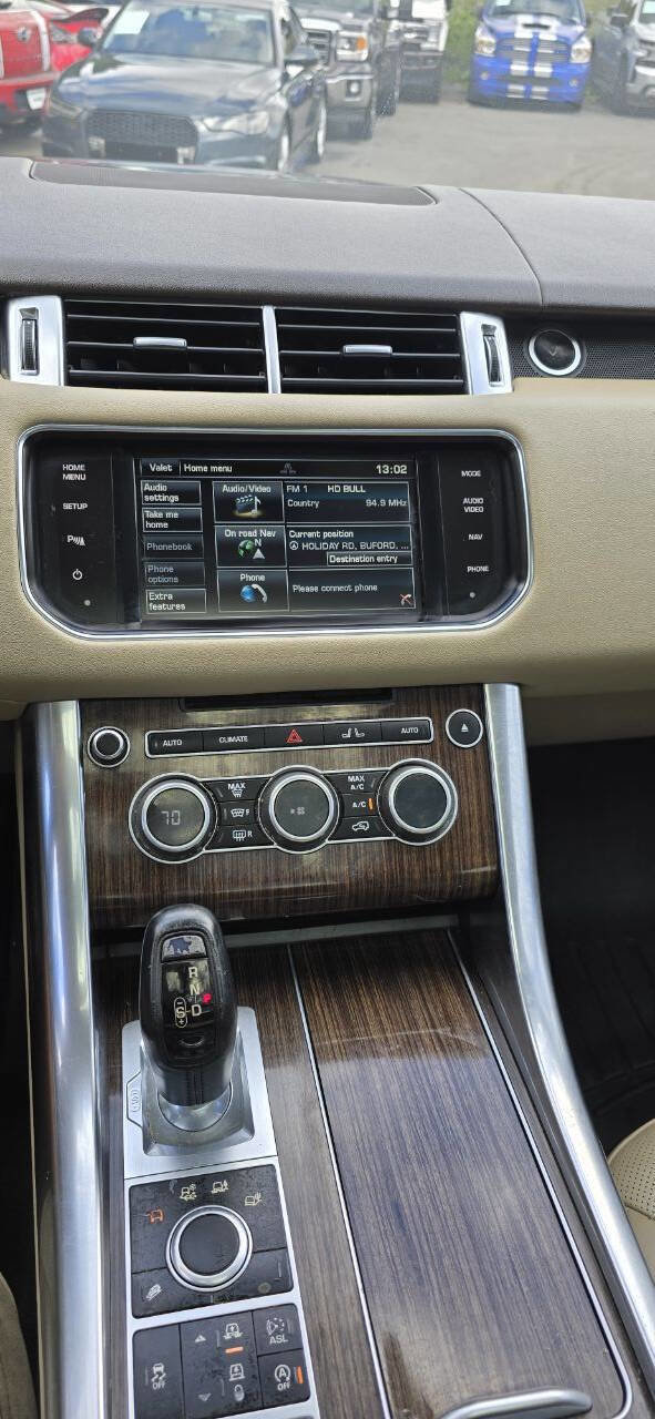 Used 2014 Land Rover Range Rover Sport HSE image 26