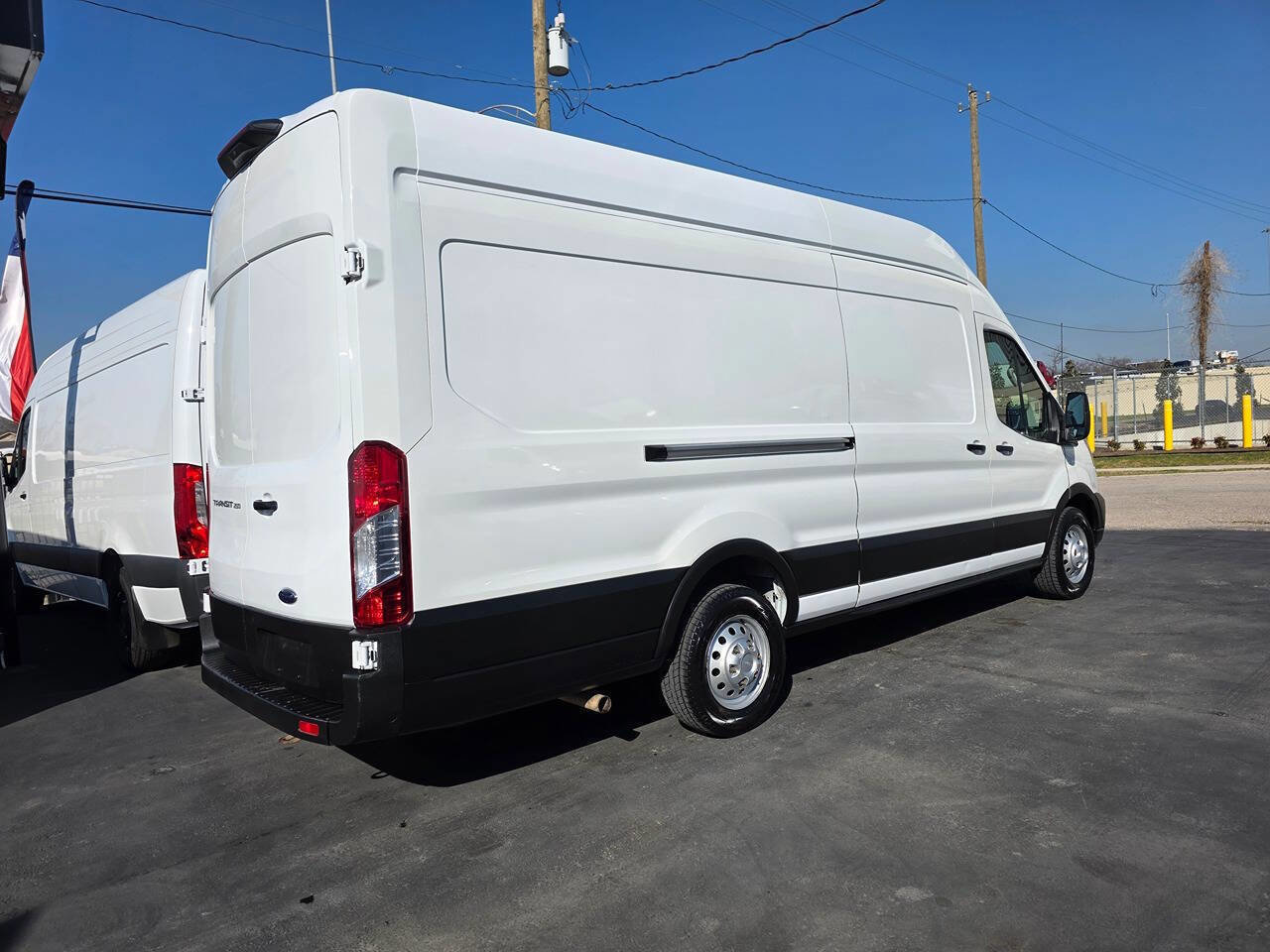 Used 2023 Ford Transit 250 148 High Roof Extended AWD image 6
