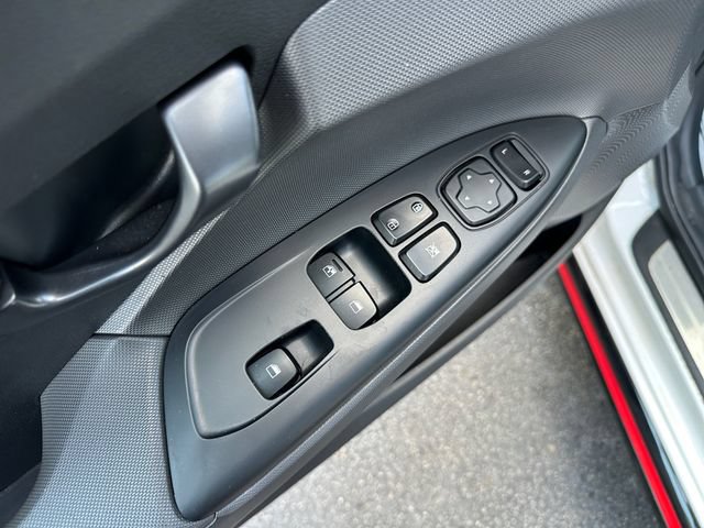 Used 2022 Hyundai Veloster N FWD image 18