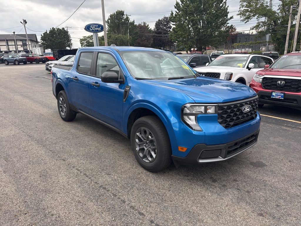 New 2025 Ford Maverick XLT w/ Equipment Group 302A image 3
