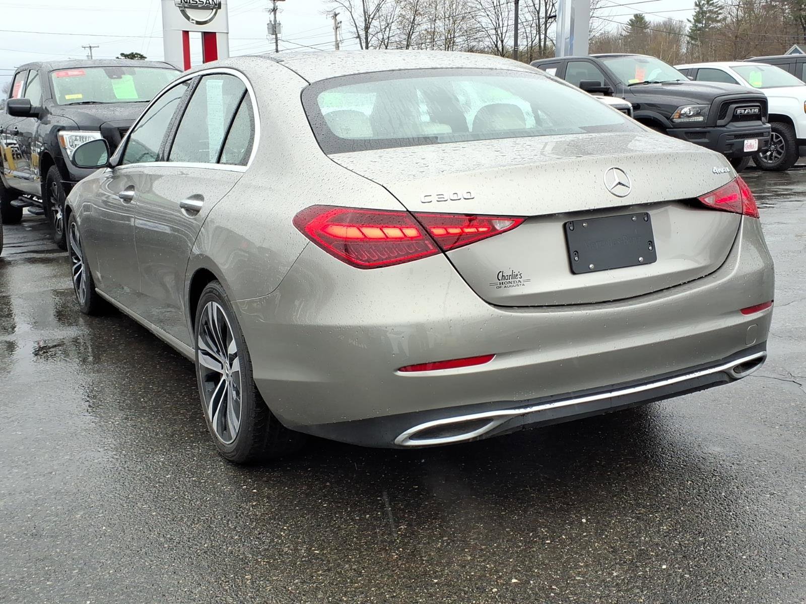 Used 2022 Mercedes-Benz C 300 4MATIC Sedan image 5