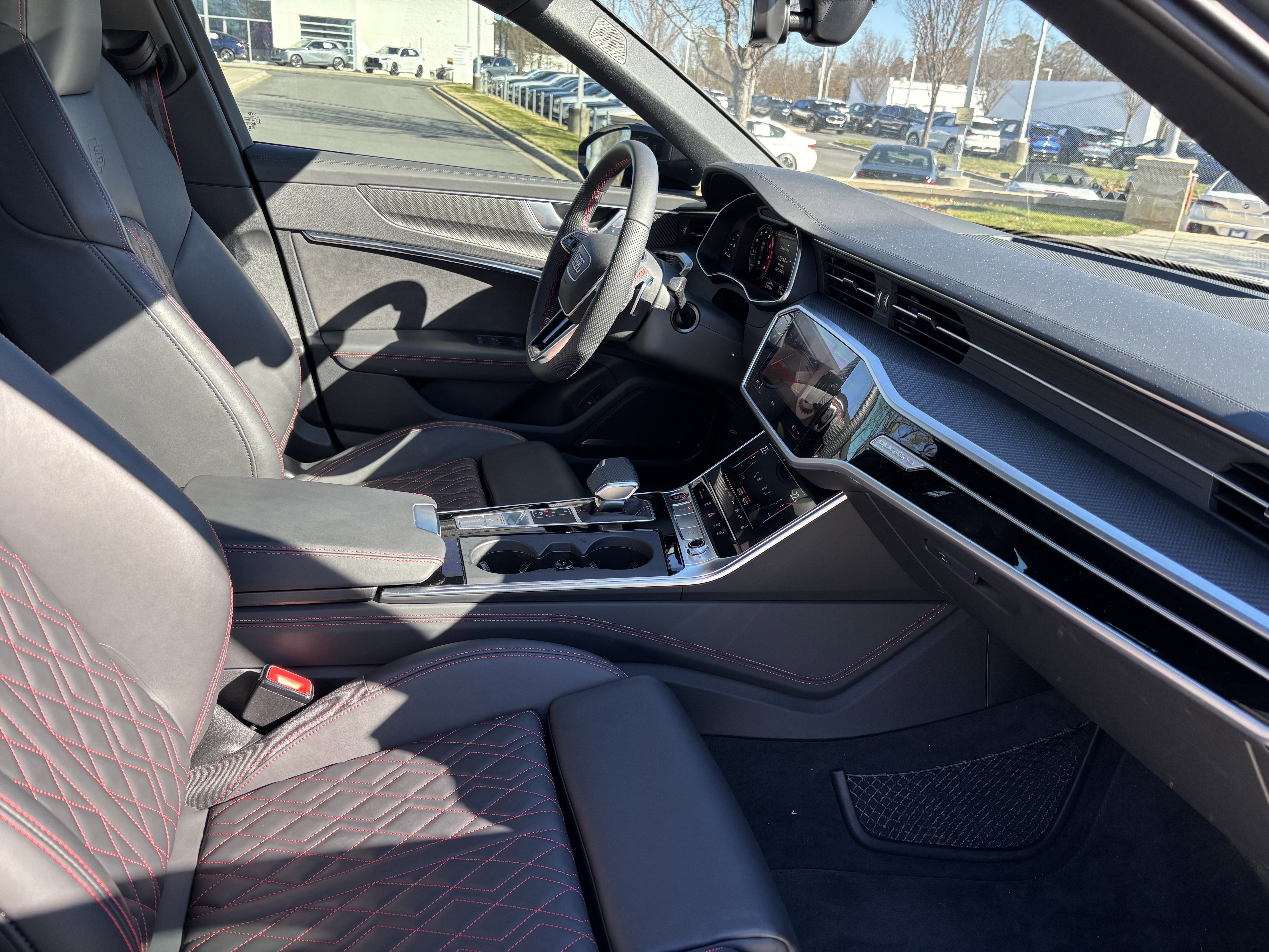 Certified 2025 Audi S6 Premium Plus image 35