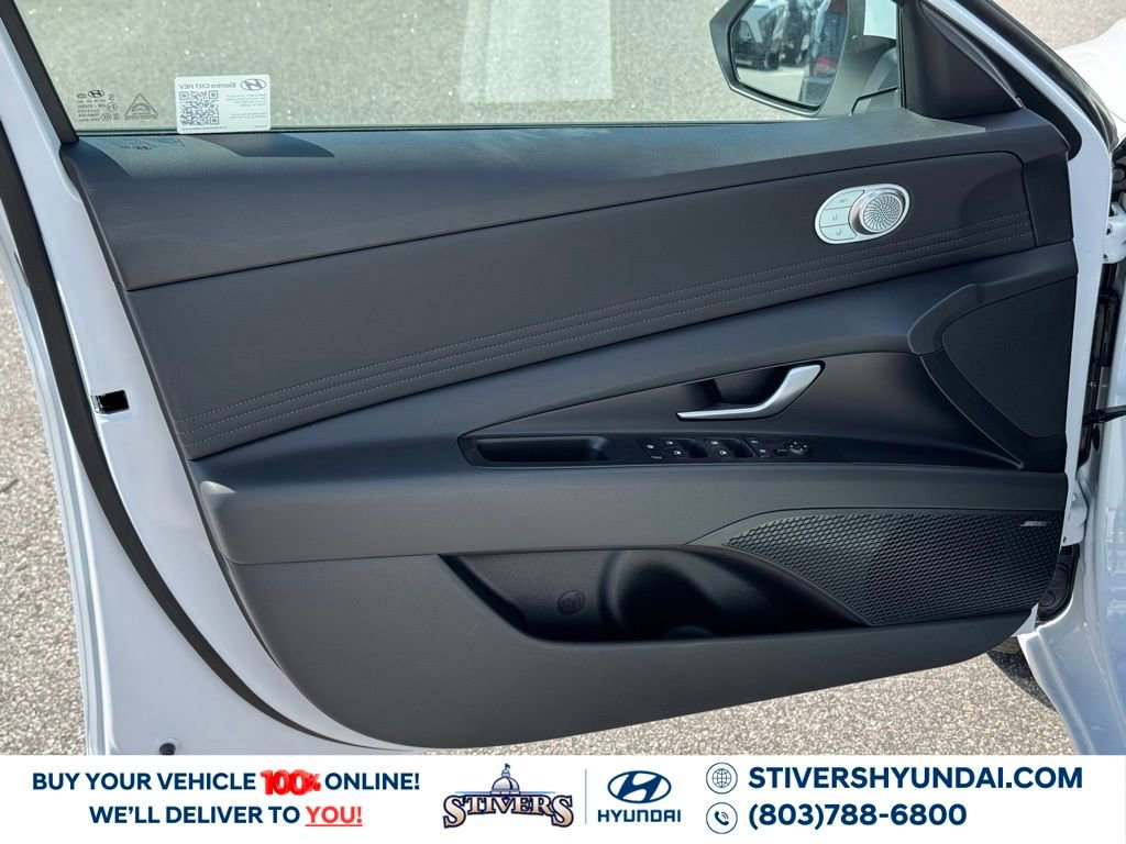 Certified 2025 Hyundai Elantra Limited image 26