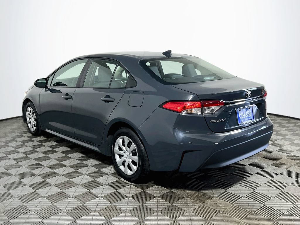 Certified 2025 Toyota Corolla LE FWD image 5