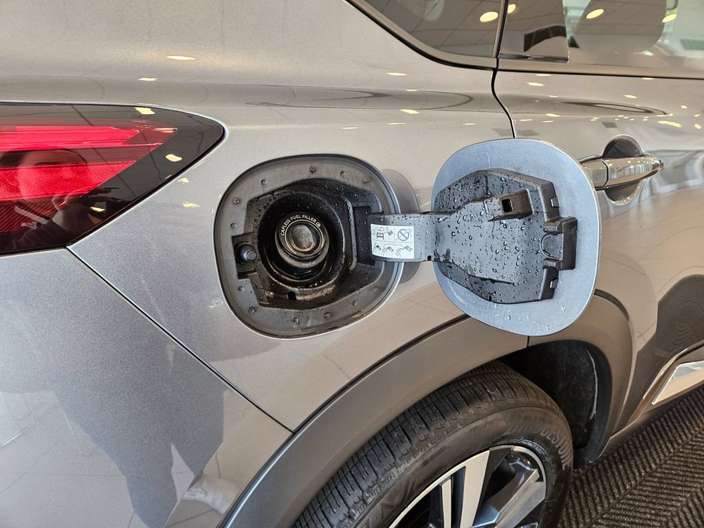 Certified 2023 Nissan Rogue SL w/ SL Premium Package AWD/4WD image 32