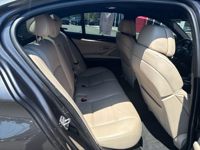 Used 2011 BMW 550i Sedan RWD image 10