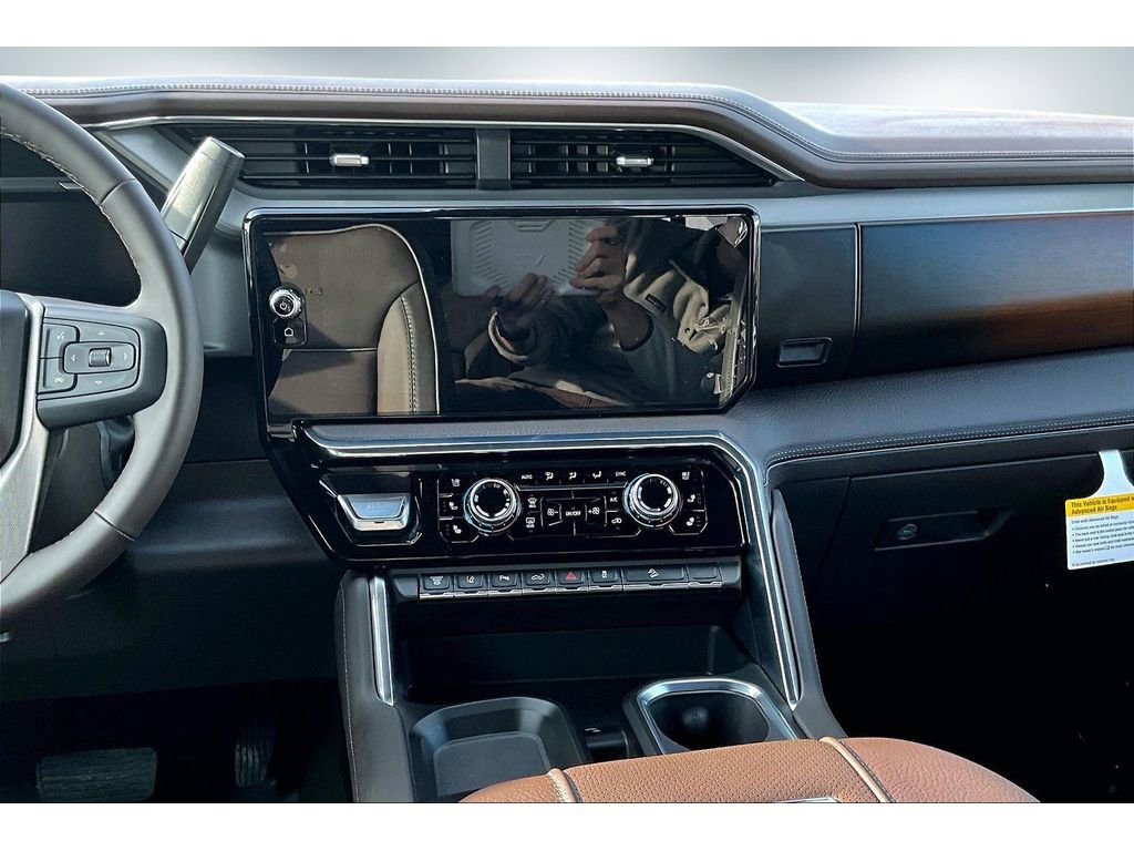 New 2026 GMC Sierra 3500 Denali w/ Denali Reserve Package image 6