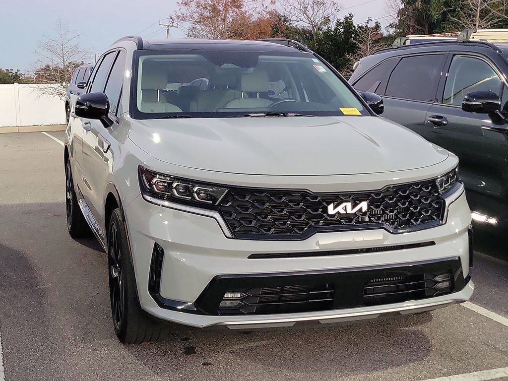 Used 2022 Kia Sorento SX image 4