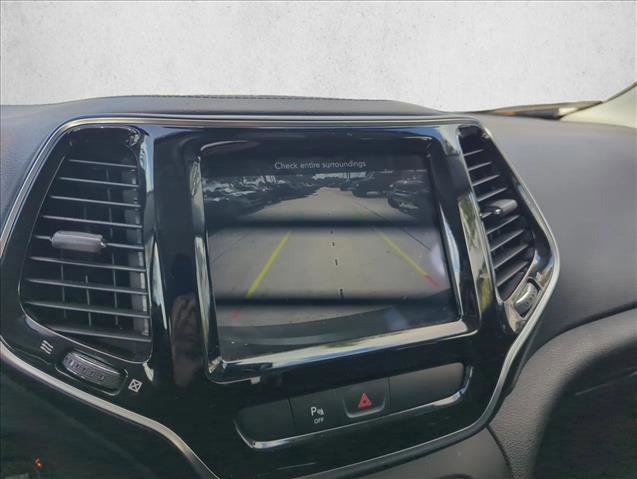 Used 2020 Jeep Cherokee Limited image 9