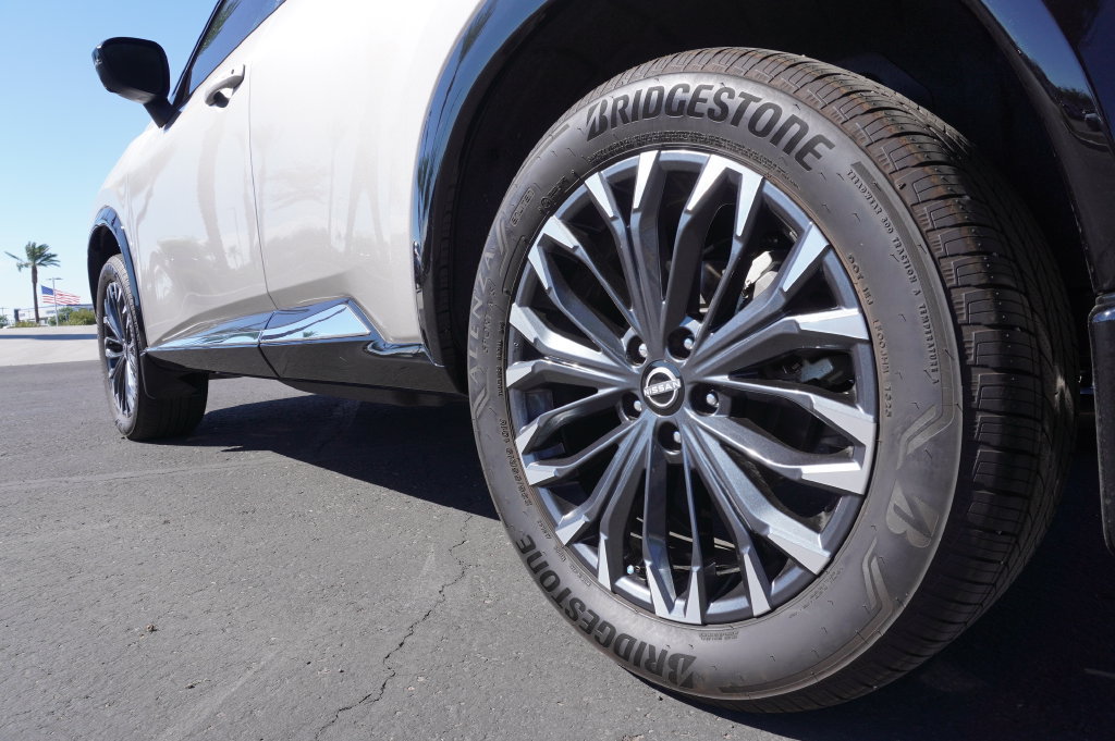 Certified 2025 Nissan Rogue Platinum w/ Platinum Premium Package AWD/4WD image 6